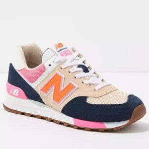 New Balance Women's 574 Sneaker - size 8